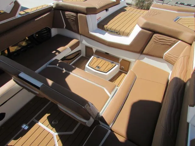 Slide: The Image of Nautique G23 2026 - 18