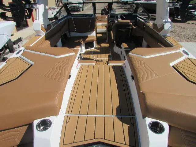 Slide: The Image of Nautique G23 2026 - 4