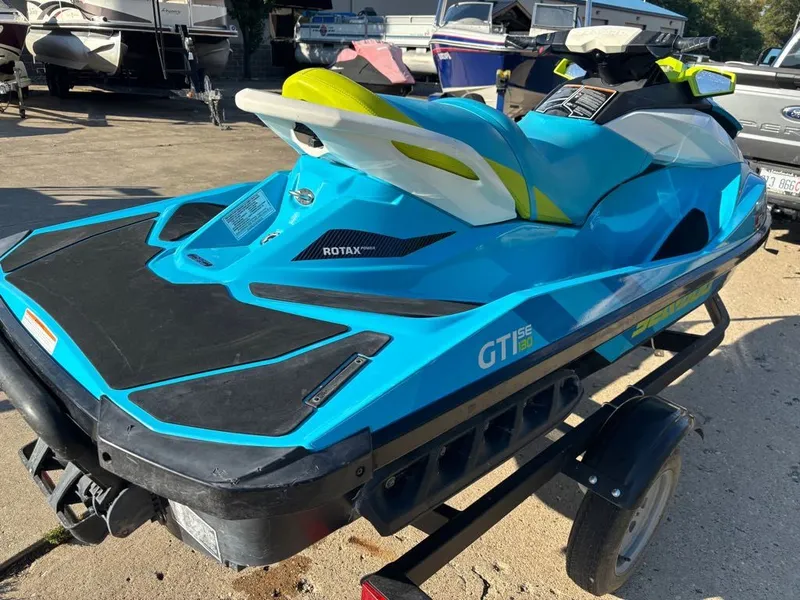 Slide: The Image of Sea-Doo GTI 130 2016 - 5