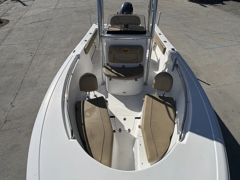 Slide: The Image of Sportsman Open 212 Center Console 2016 - 13