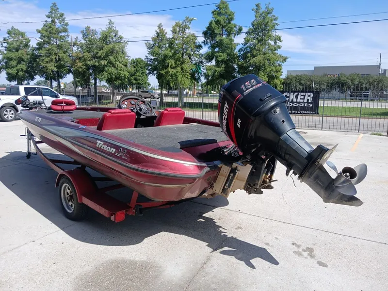 Slide: The Image of Triton Tr-19 2001 - 3