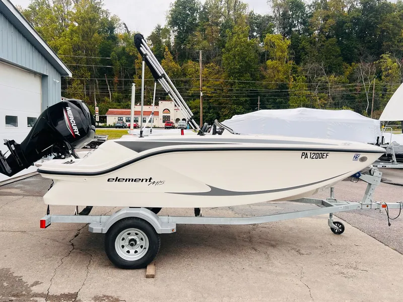 The Image of Bayliner Element M15 2023 - 1