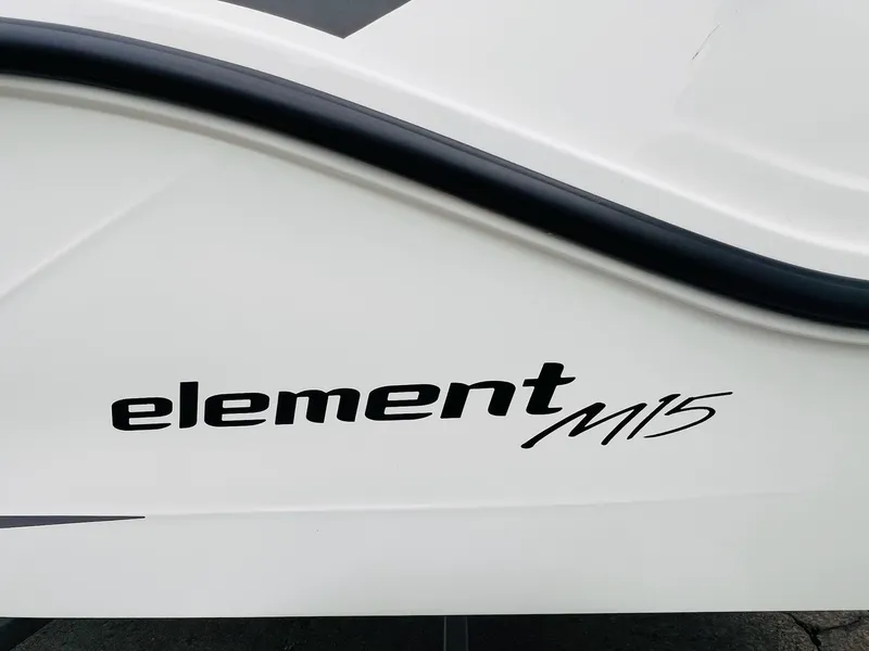 Slide: The Image of Bayliner Element M15 2023 - 20