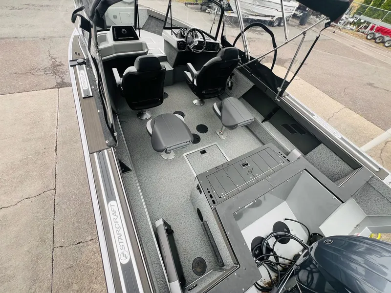 Slide: The Image of Starcraft Fishmaster 196 2025 - 3