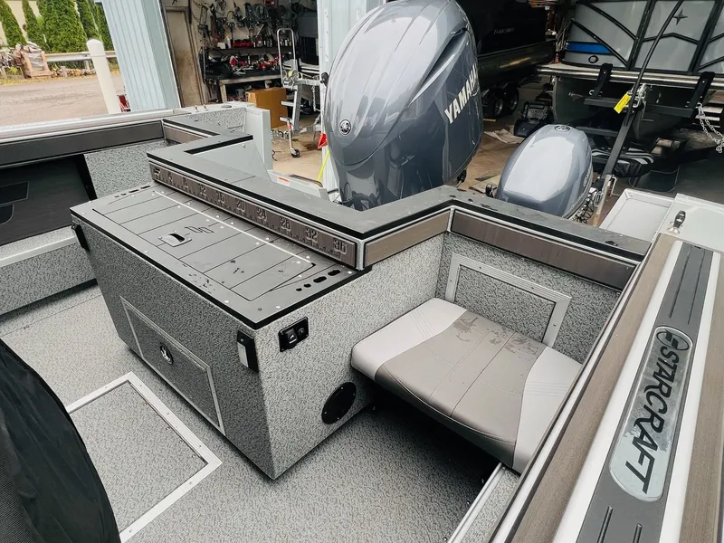 Slide: The Image of Starcraft Fishmaster 196 2025 - 32