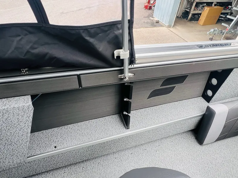 Slide: The Image of Starcraft Fishmaster 196 2025 - 39