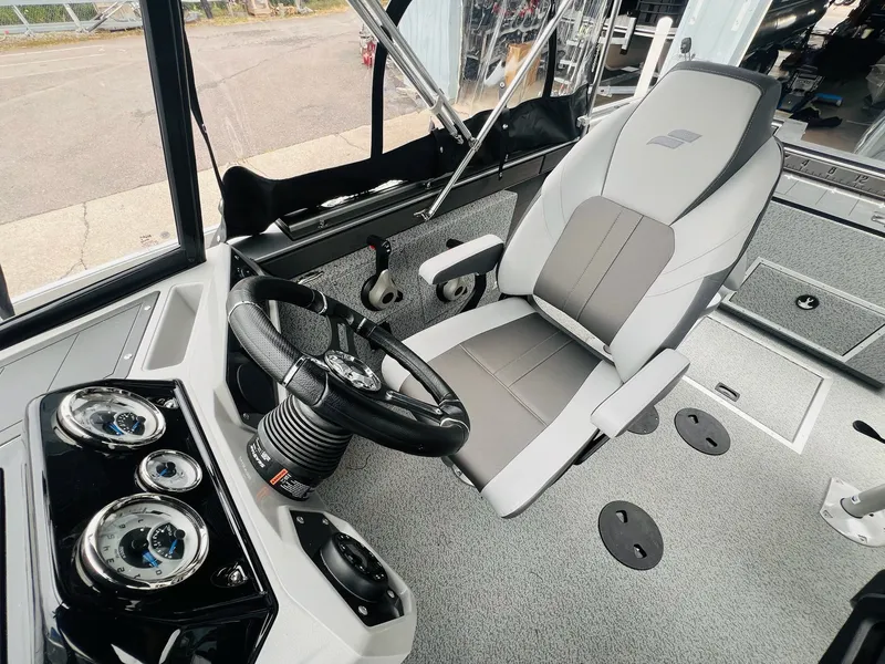 Slide: The Image of Starcraft Fishmaster 196 2025 - 41