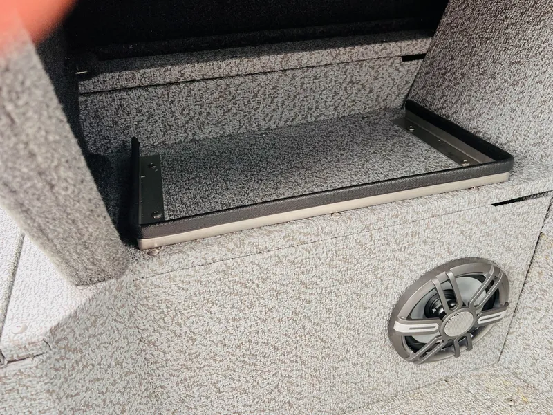 Slide: The Image of Starcraft Fishmaster 196 2025 - 44