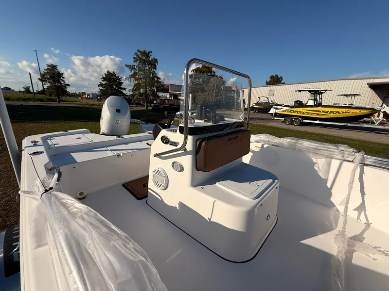 Slide: The Image of Sea Pro 172 Bay Series 2026 - 22