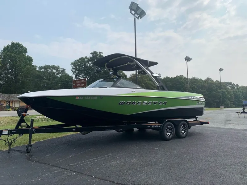 The Image of Malibu W247LSV 2014 - 1