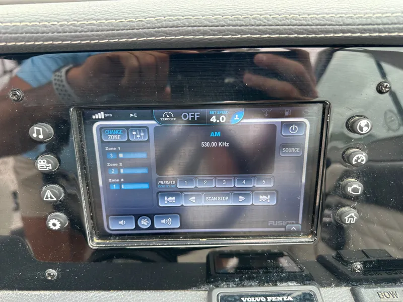 Slide: The Image of Regal 26 FasDeck 2018 - 16