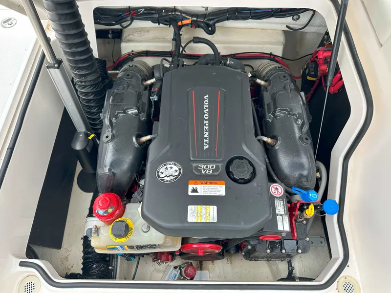 Slide: The Image of Regal 26 FasDeck 2018 - 18