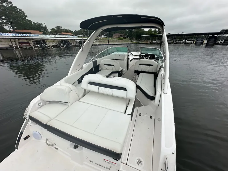 Slide: The Image of Regal 26 FasDeck 2018 - 6