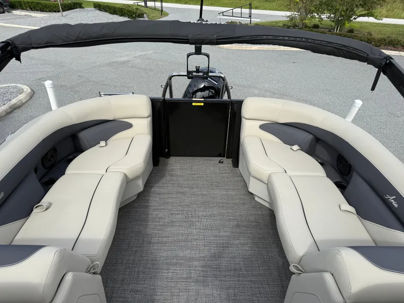 Slide: The Image of Barletta Aria A22Q 2024 - 9