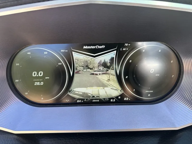 Slide: The Image of MasterCraft XT22 2019 - 11