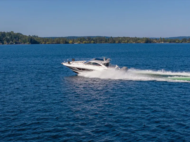 Slide: The Image of Sea Ray Sundancer 510 Signature 2018 - 19