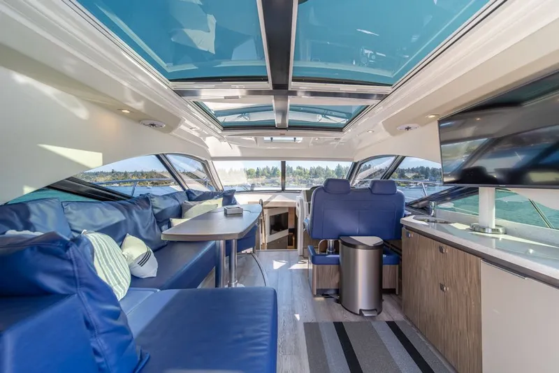 Slide: The Image of Sea Ray Sundancer 510 Signature 2018 - 20