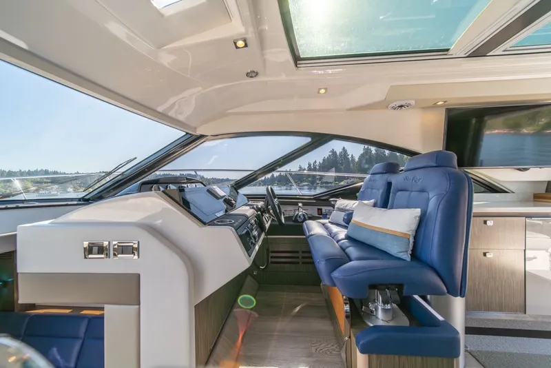 Slide: The Image of Sea Ray Sundancer 510 Signature 2018 - 25