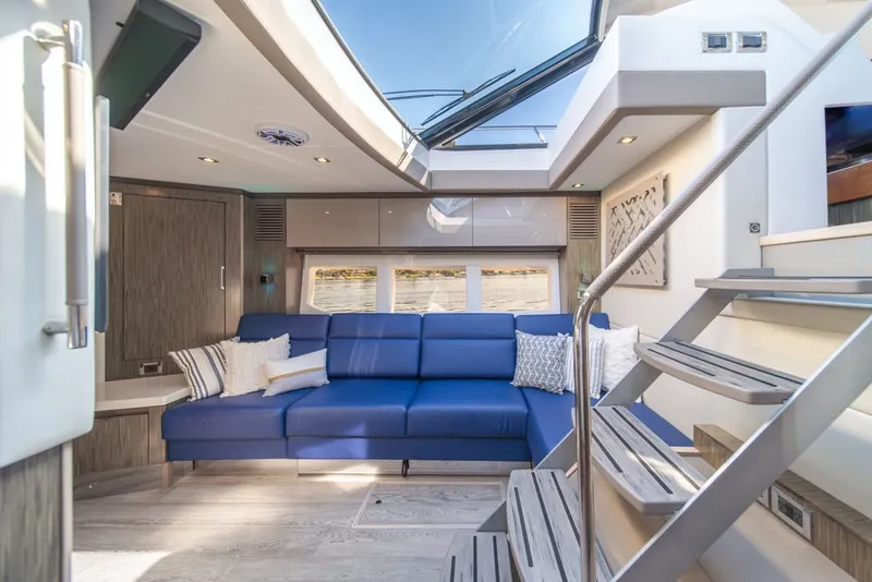 Slide: The Image of Sea Ray Sundancer 510 Signature 2018 - 29