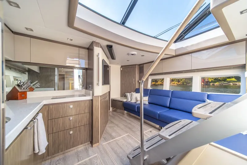 Slide: The Image of Sea Ray Sundancer 510 Signature 2018 - 30