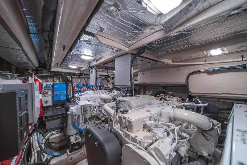 Slide: The Image of Sea Ray Sundancer 510 Signature 2018 - 47