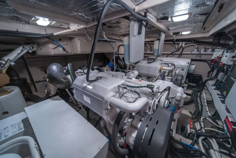 Slide: The Image of Sea Ray Sundancer 510 Signature 2018 - 48