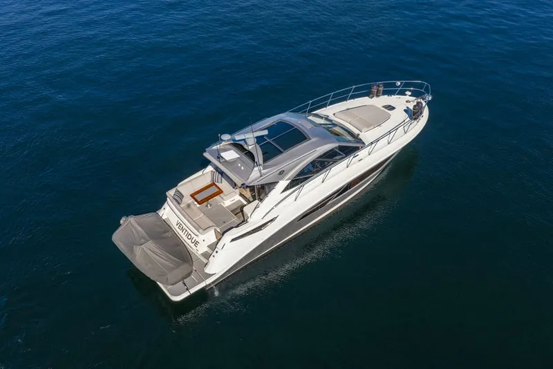 Slide: The Image of Sea Ray Sundancer 510 Signature 2018 - 9