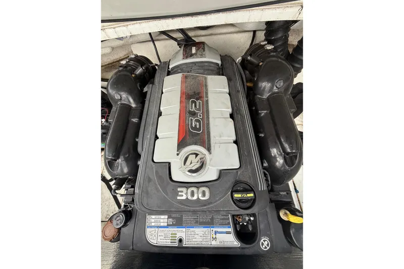 Slide: The Image of Engine of a 2019 Tahoe 700 boat, 6.2L, 300 HP. - 15