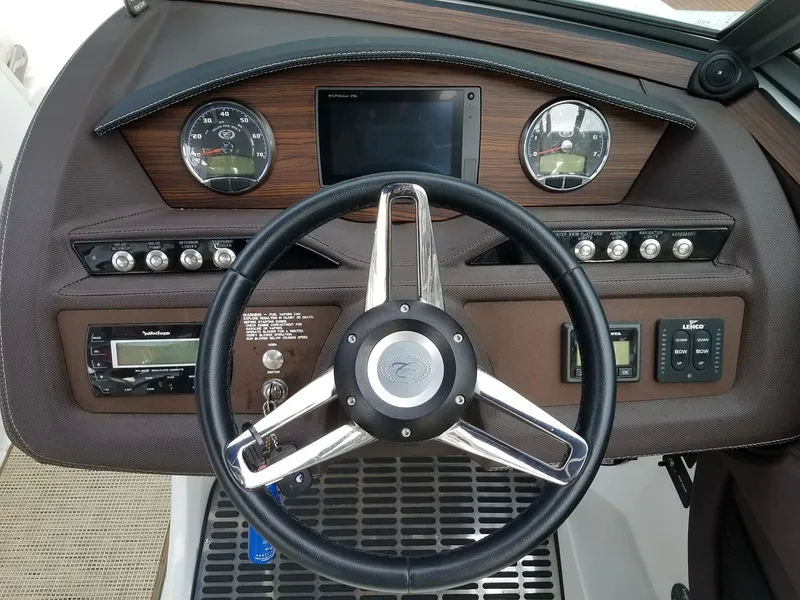 Slide: The Image of Cobalt R7 2015 - 12