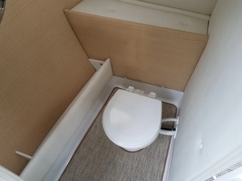 Slide: The Image of Cobalt R7 2015 - 14