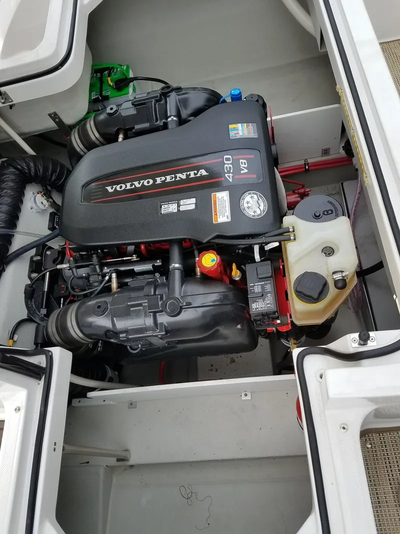 Slide: The Image of Cobalt R7 2015 - 20