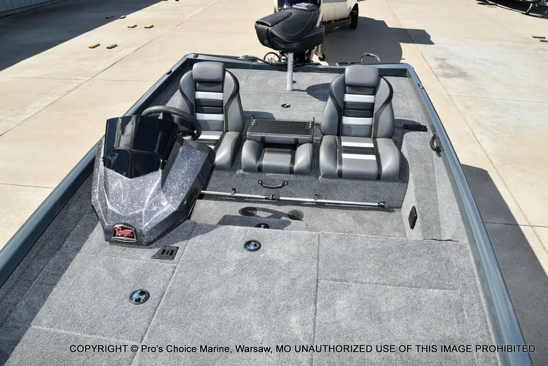 Slide: The Image of Ranger RT188P w/115HP Pro-XS 2026 - 13