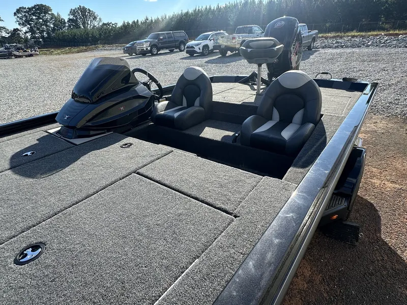 Slide: The Image of Vexus Defender 181 2026 - 5