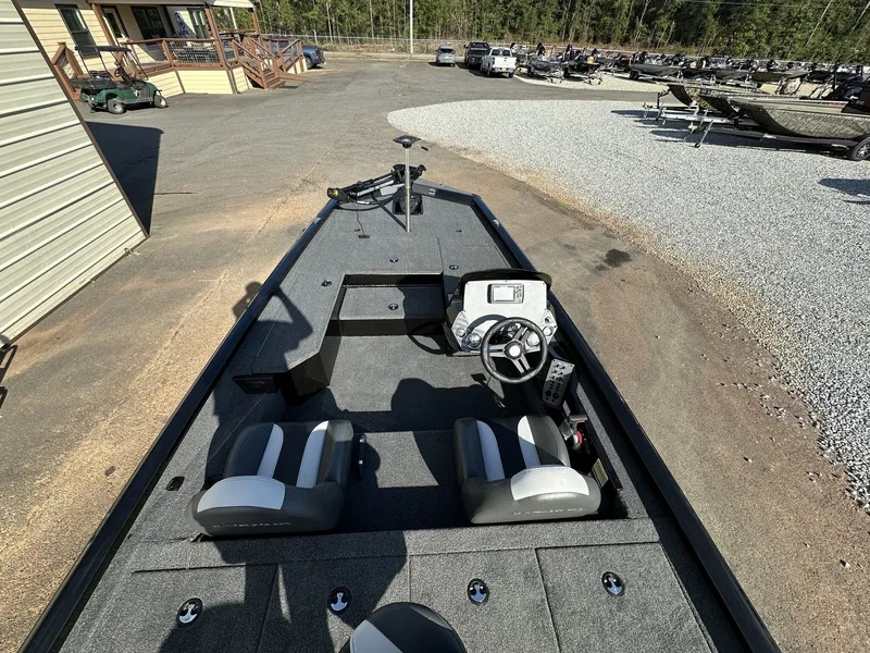 Slide: The Image of Vexus Defender 189 2026 - 4