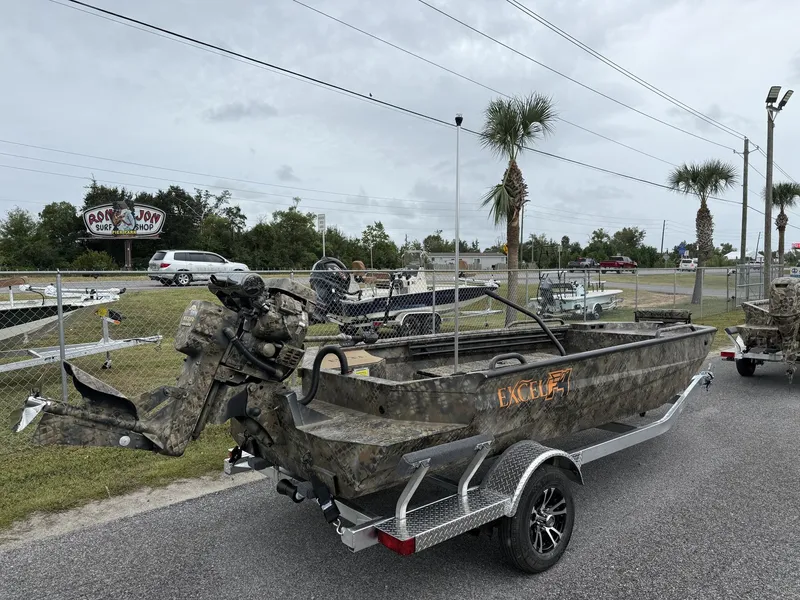 Slide: The Image of Excel Shallow Water F4 Pro Hull 1754 2026 - 2