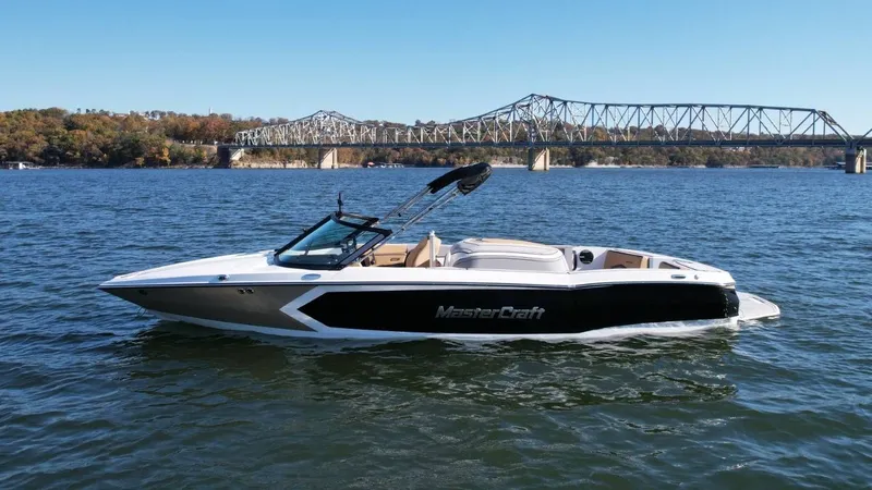 Slide: The Image of MasterCraft ProStar 2026 - 5