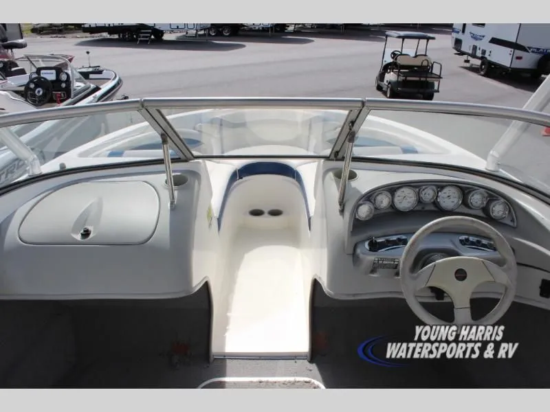 Slide: The Image of Bayliner 195 Bowrider 2005 - 11