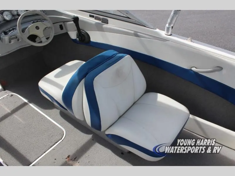 Slide: The Image of Bayliner 195 Bowrider 2005 - 8
