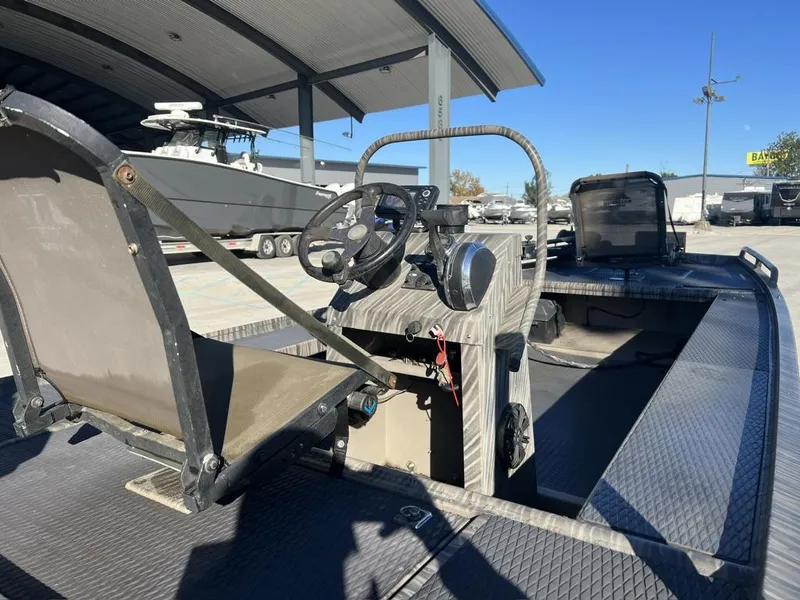 Slide: The Image of Gator-Tail 1754 Extreme 2017 - 15