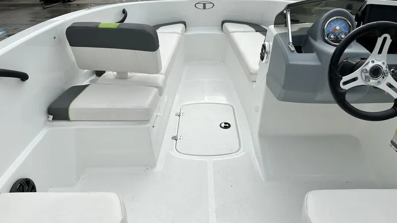 Slide: The Image of Tahoe T16 2021 - 17