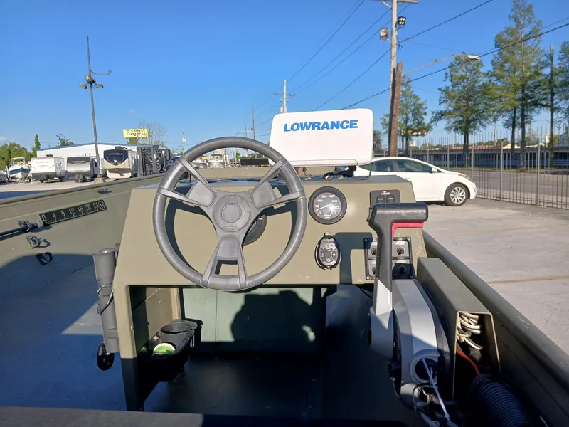 Slide: The Image of Lowe Roughneck U2070CC 2020 - 11