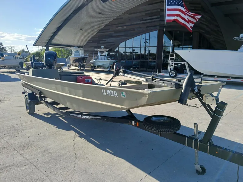 Slide: The Image of Lowe Roughneck U2070CC 2020 - 4