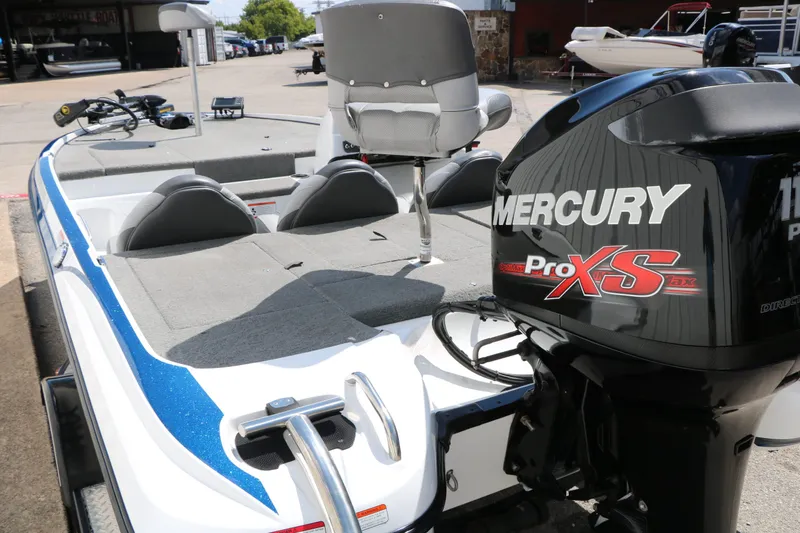 Slide: The Image of Nitro Z 6 SC 2014 - 15