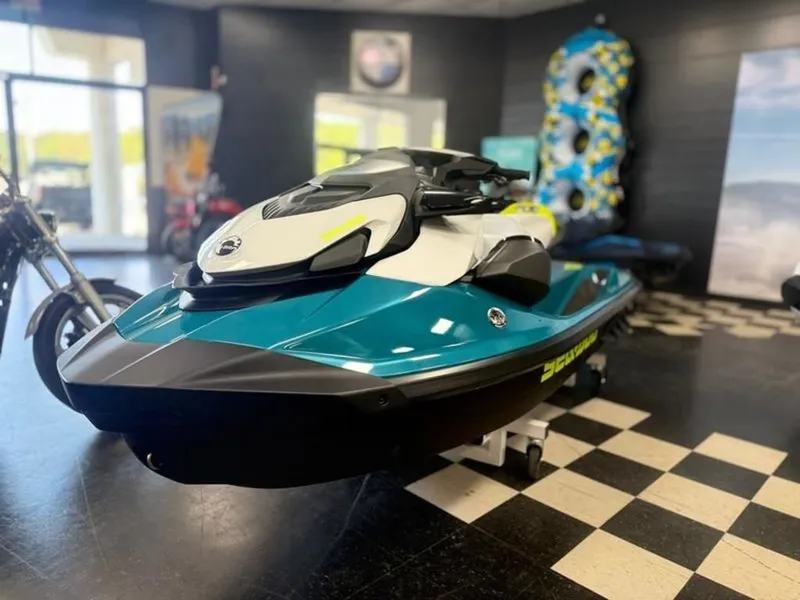 Slide: The Image of Sea-Doo GTI SE 170 2026 - 2