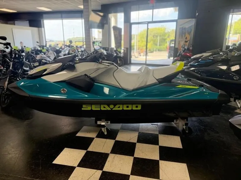 Slide: The Image of Sea-Doo GTI SE 170 2026 - 3