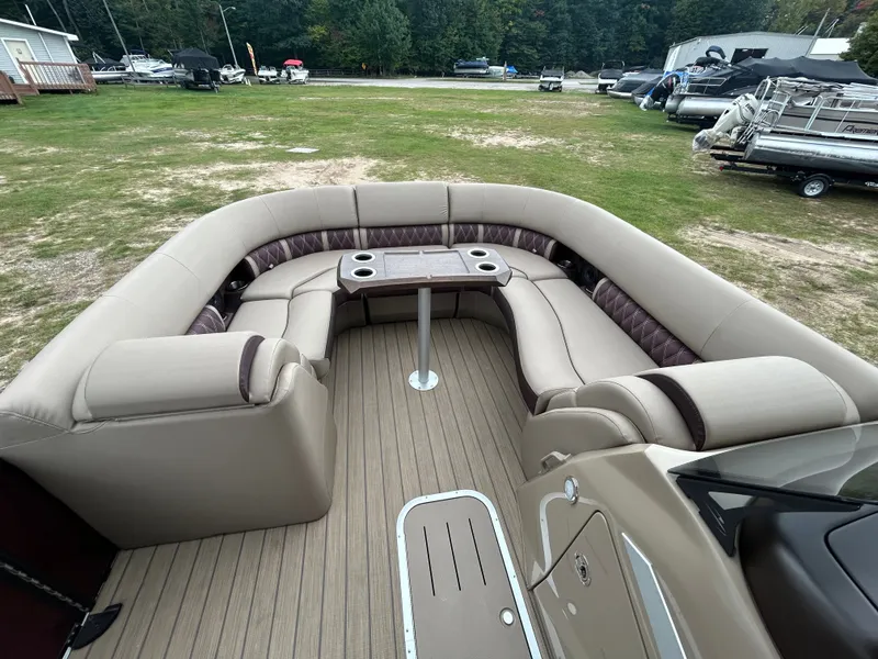 Slide: The Image of Bennington 24 LXSB 2023 - 14