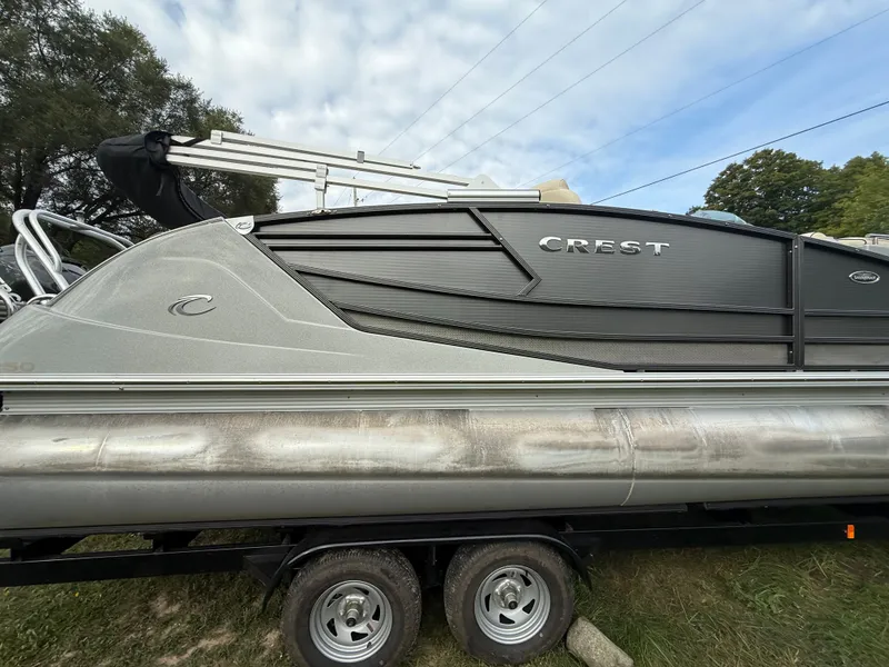 Slide: The Image of Crest Savannah 250 2016 - 8