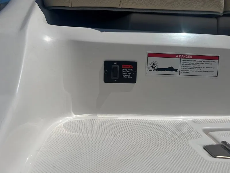 Slide: The Image of Regal 2000ES 2023 - 14