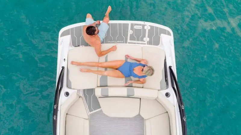 Slide: The Image of Regal 2000ES 2023 - 17