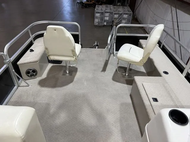 Slide: The Image of Lowe FS214 W/Mercury 90 2013 - 15